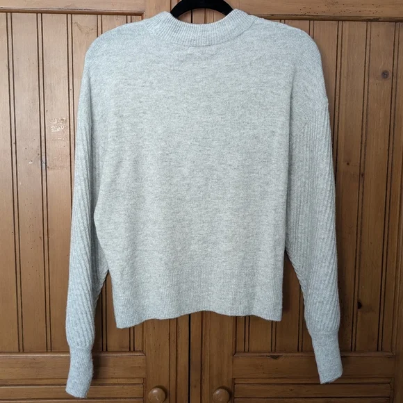 NWT Hooked Up grey melange V-neck cut out women's sweater - Picture 3 of 4
